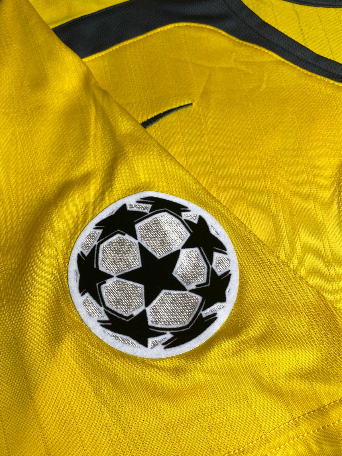 Arsenal's away jersey for the 2006 Champions League Final. Gilberto Silva.