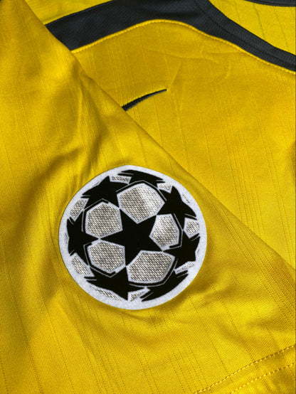 Arsenal's away jersey for the 2006 Champions League Final. Gilberto Silva.