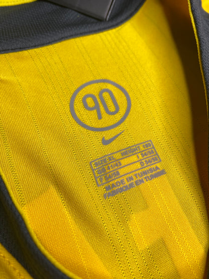 Arsenal's away jersey for the 2006 Champions League Final. Gilberto Silva.