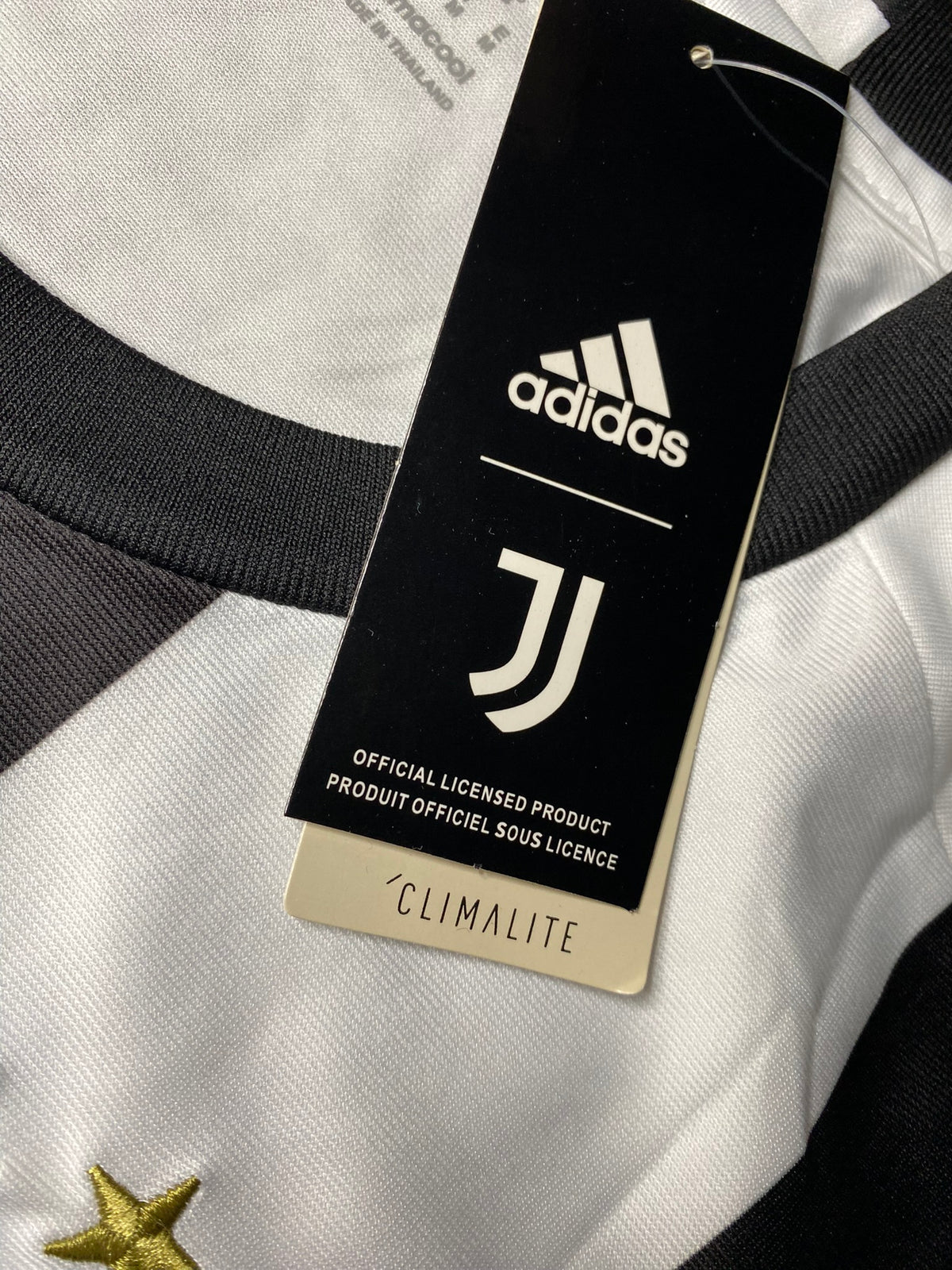 Juventus home jersey. Season 16/17. Paulo Dybala.