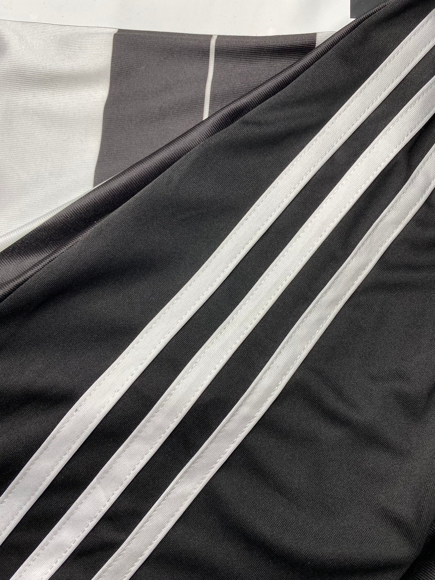 Juventus home jersey. Season 16/17. Paulo Dybala.