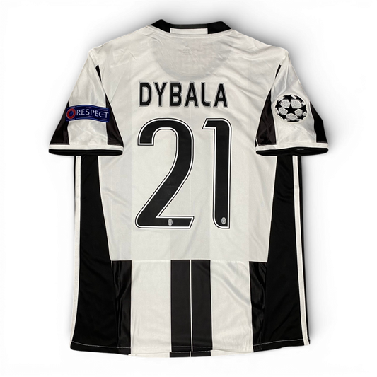 Juventus home jersey. Season 16/17. Paulo Dybala.