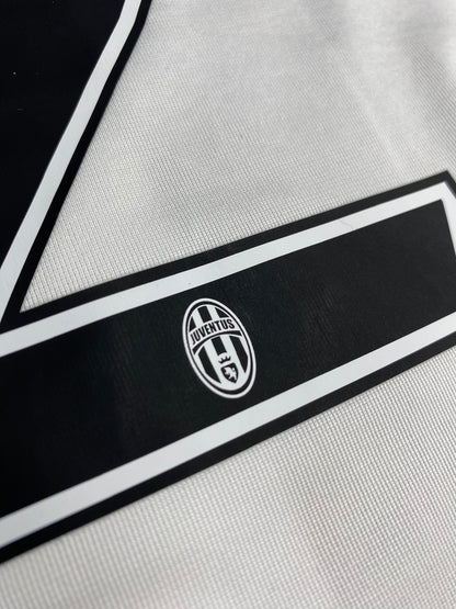 Juventus home jersey. Season 16/17. Paulo Dybala.