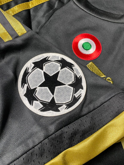 Juventus third jersey. Season 15/16. Paulo Dybala