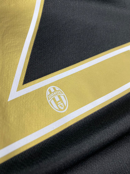 Juventus third jersey. Season 15/16. Paulo Dybala