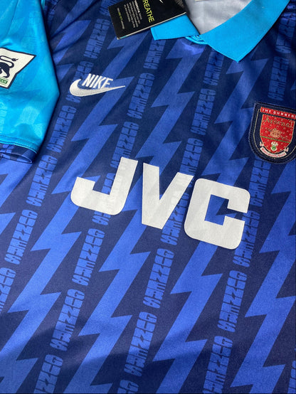 Arsenal away jersey. Season 94/95. Tony Adams.