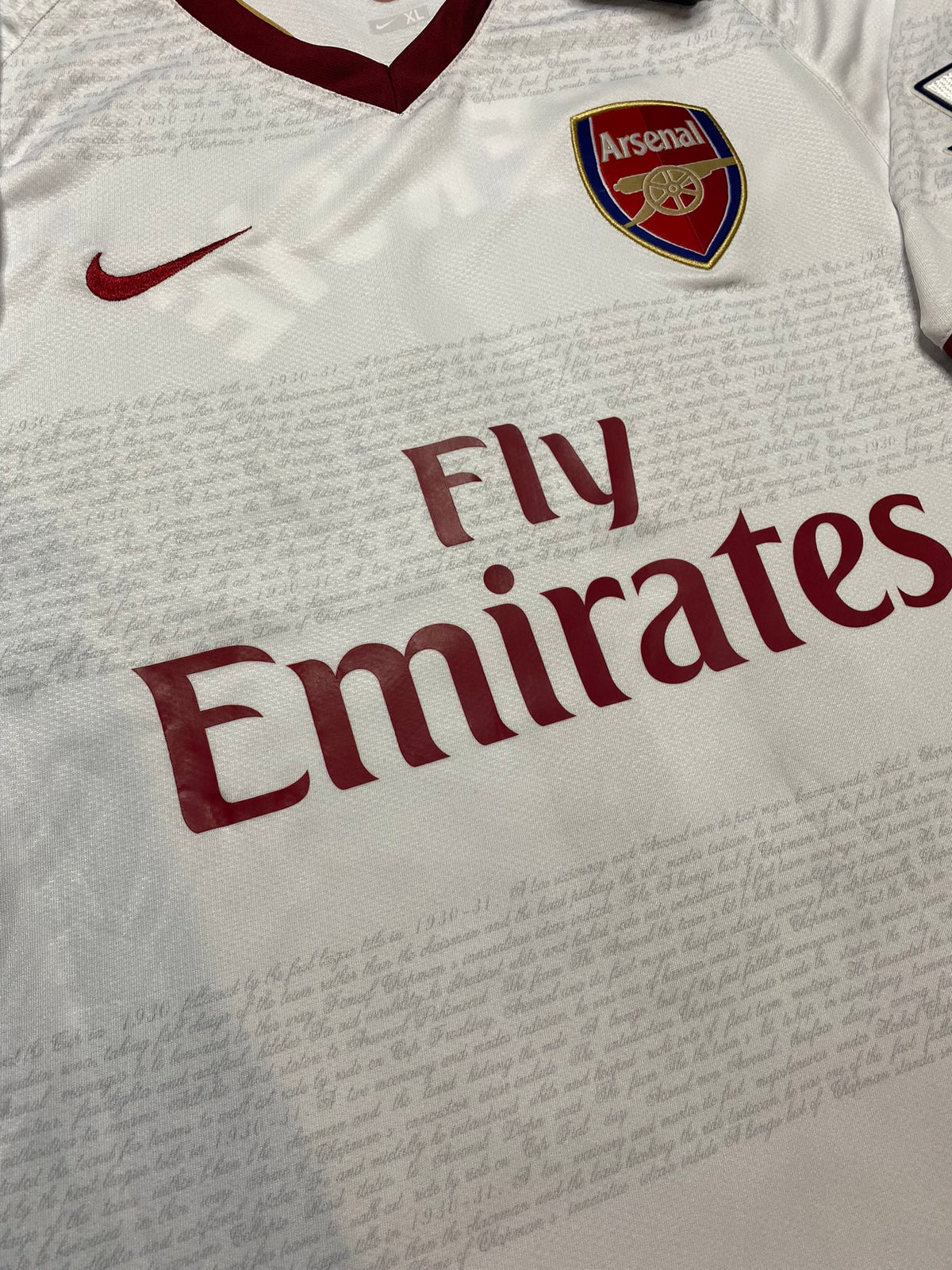 Arsenal away jersey. Season 07/08. Robin Van Persie.