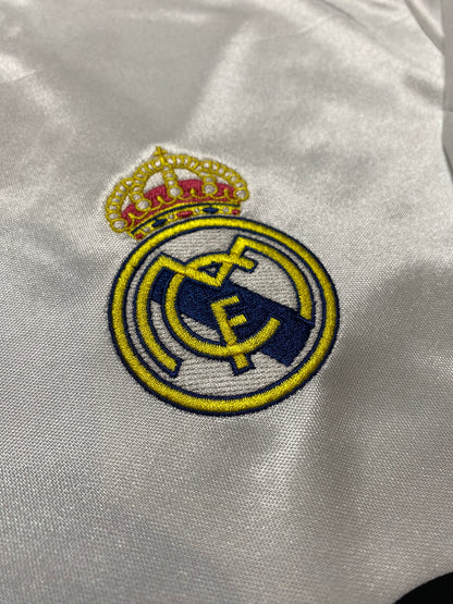 Real Madrid home jersey. Season 04/05. Zinedine Zidane