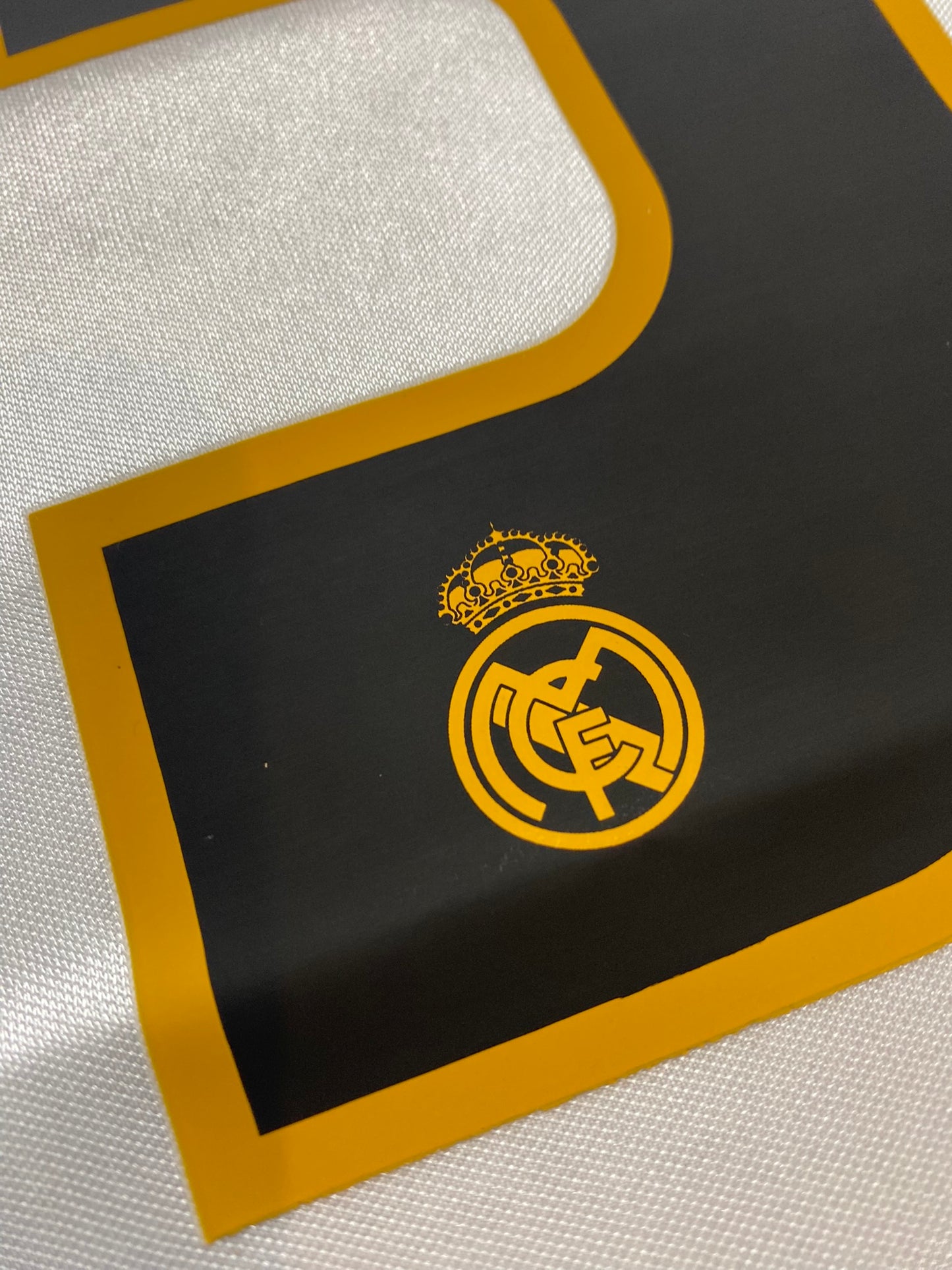 Real Madrid home jersey. Season 04/05. Zinedine Zidane