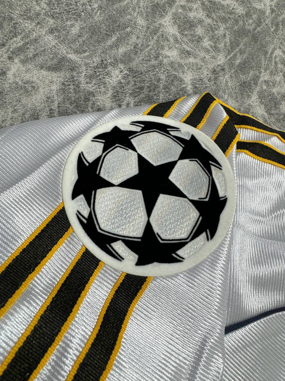 Real Madrid home jersey. Season 98/99. Roberto Carlos.