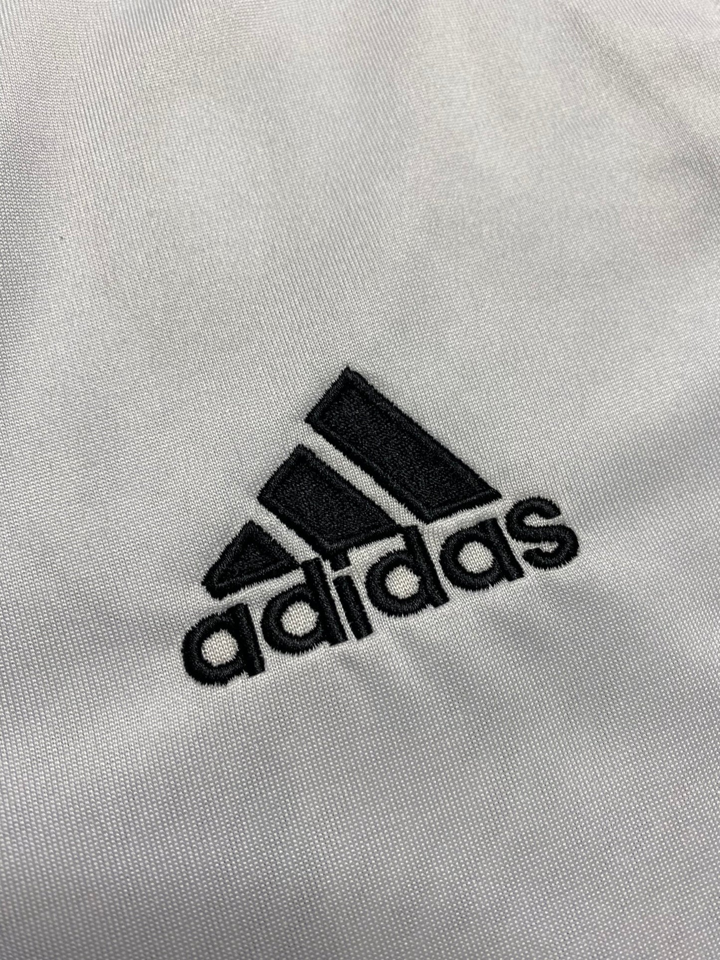 Real Madrid home jersey. Season 03/04. Ronaldo Luís Nazário de Lima