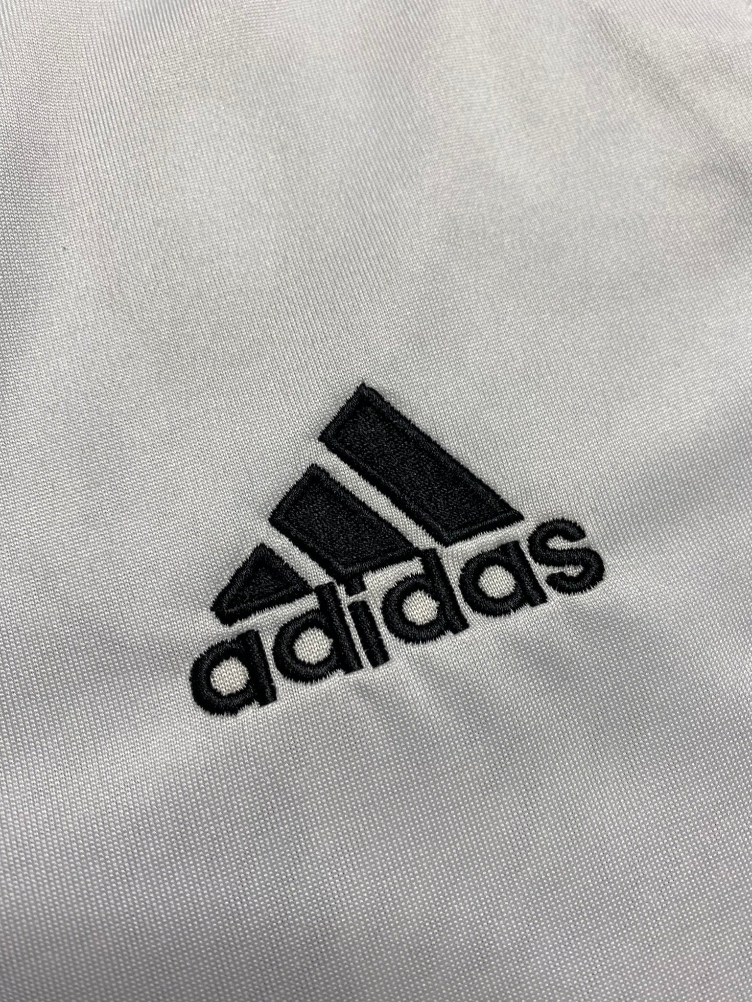 Real Madrid home jersey. Season 03/04. Ronaldo Luís Nazário de Lima