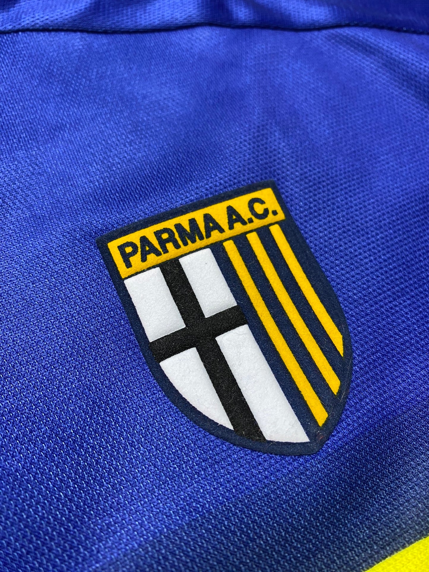 Parma home jersey. Season 01/02. Savo Milosevic
