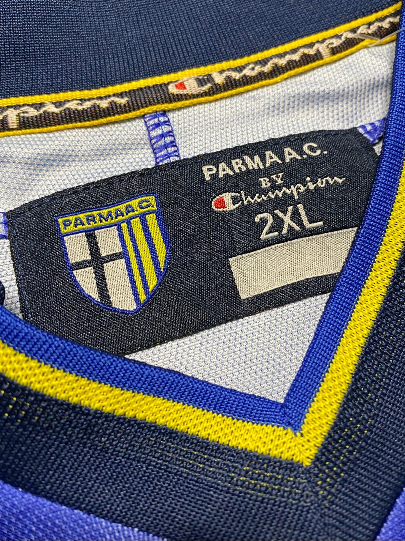Parma home jersey. Season 01/02. Savo Milosevic