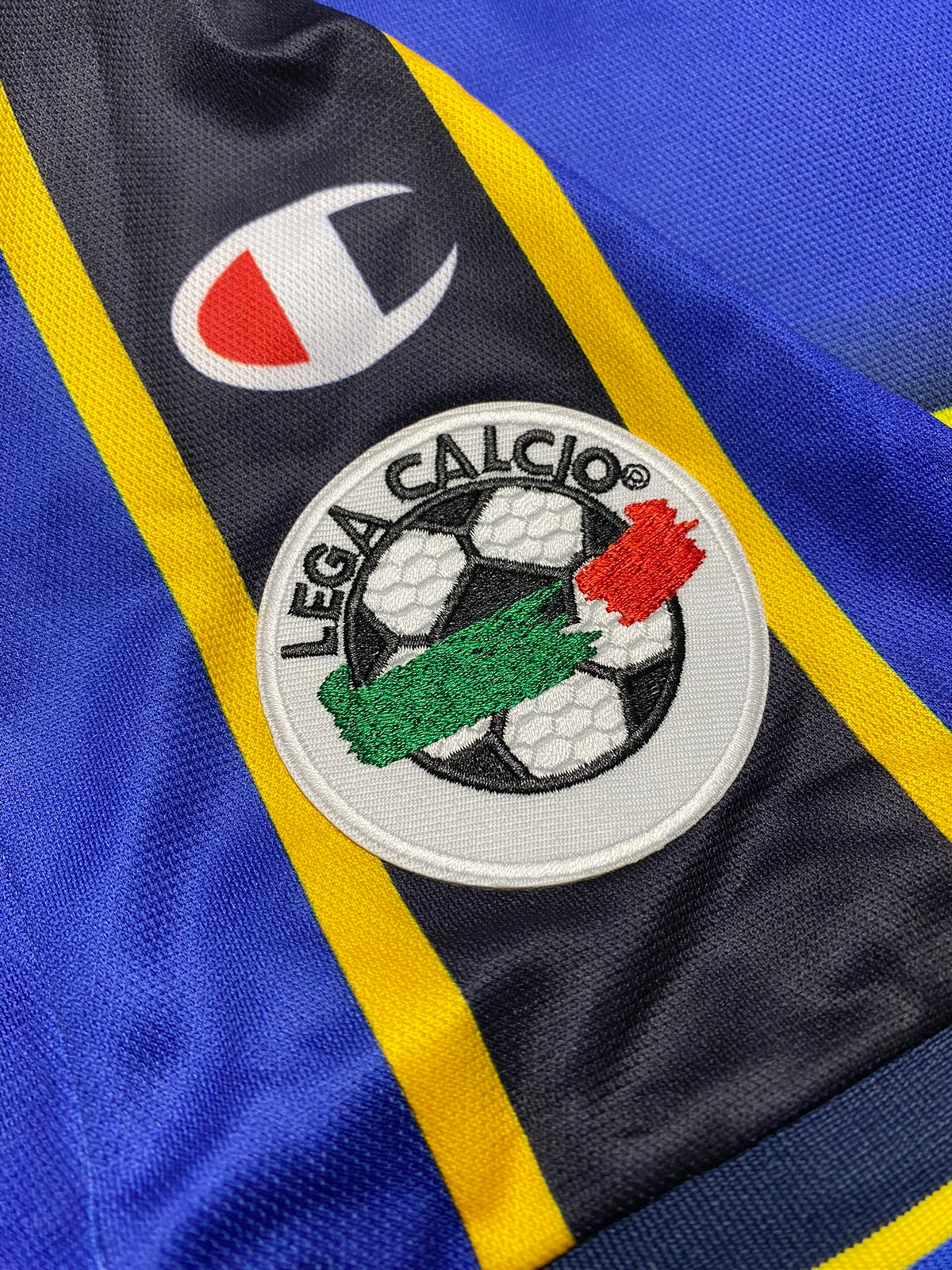 Parma home jersey. Season 01/02. Savo Milosevic