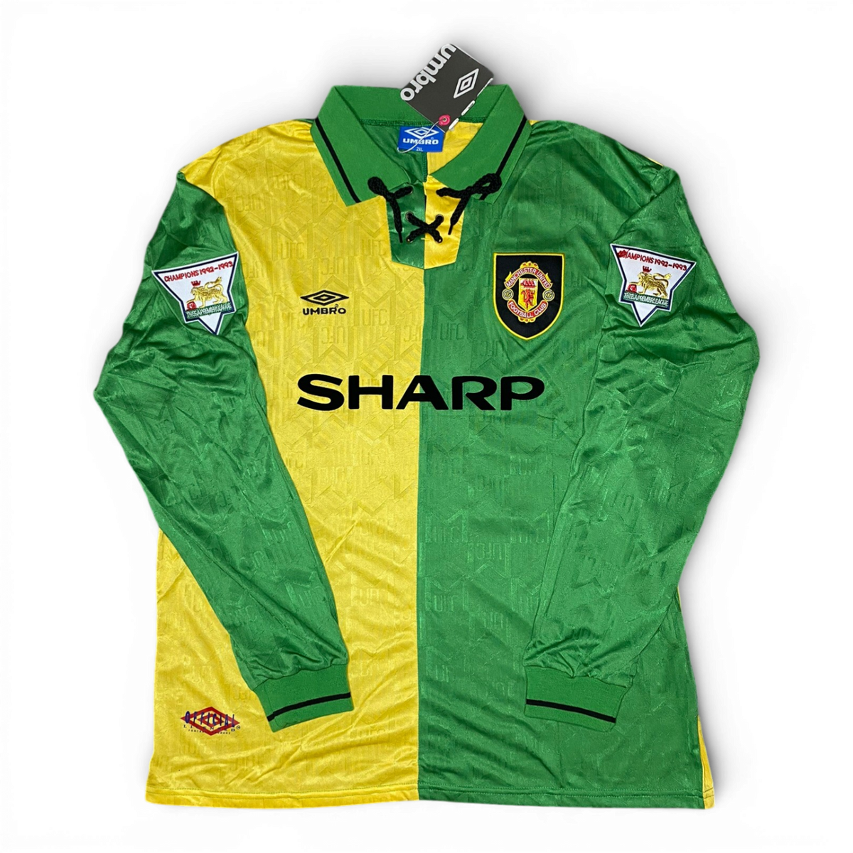 Manchester United longsleeve away jersey. Season 93/94. Roy Keane.