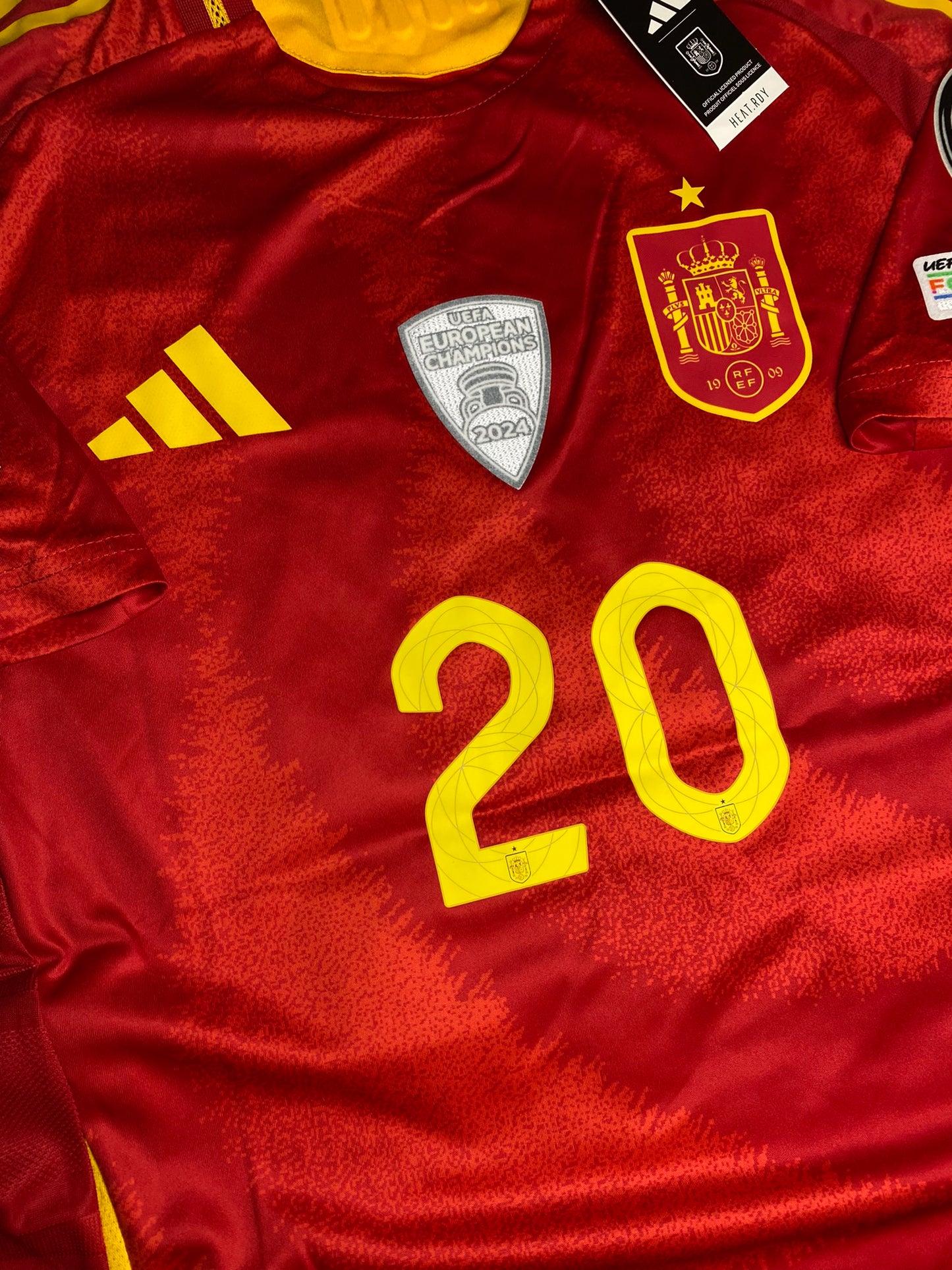 Spain's 2025 home jersey. Pedri Gonzalez Lopez