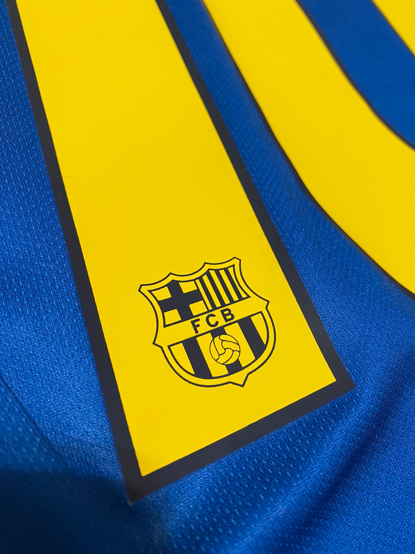 Barcelona's longsleeve home jersey for the 2006 Champions League Final. Ronaldinho Gaucho.
