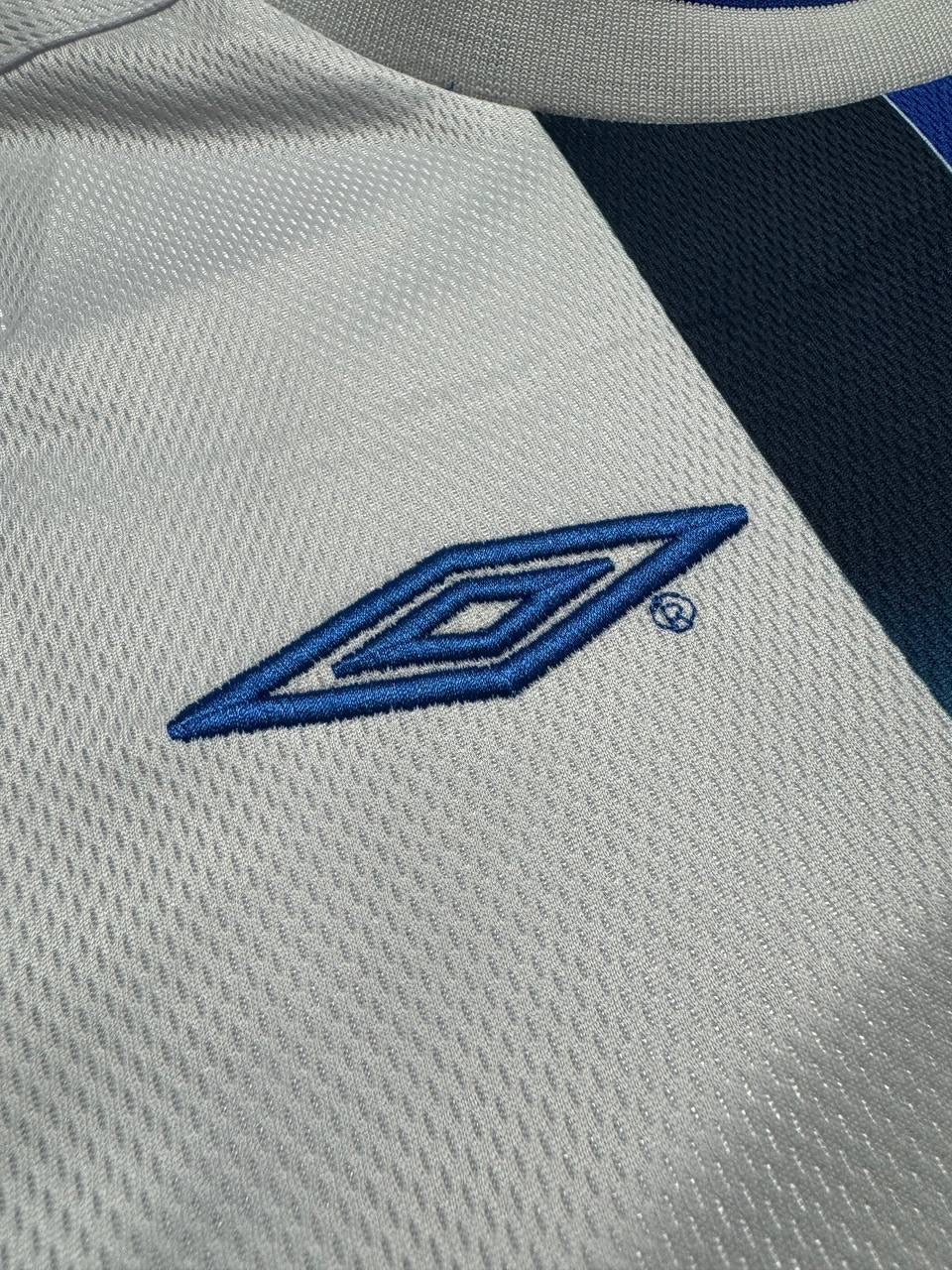 Chelsea away jersey. Season 03/04. Frank Lampard.