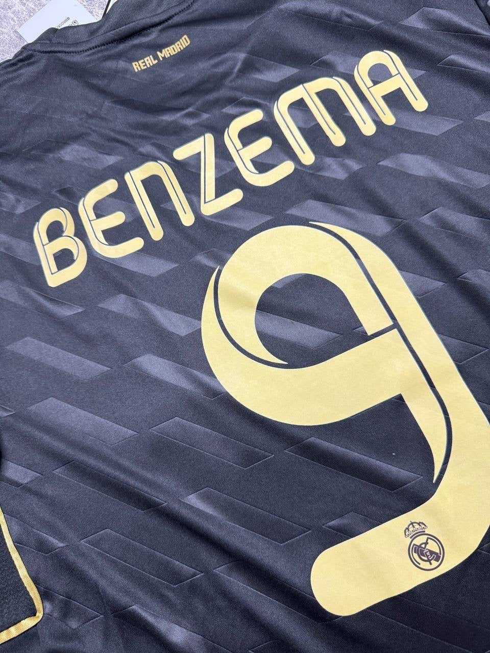 Real Madrid away jersey. Season 11/12. Karim Benzema