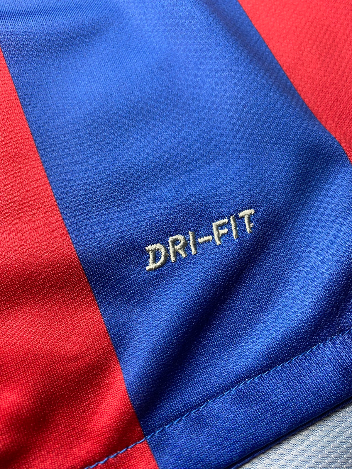 Barcelona's home jersey. Season 10/11. David Villa.