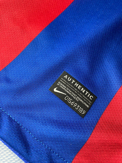 Barcelona's home jersey. Season 10/11. David Villa.