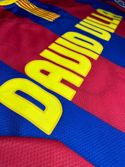 Barcelona's home jersey. Season 10/11. David Villa.