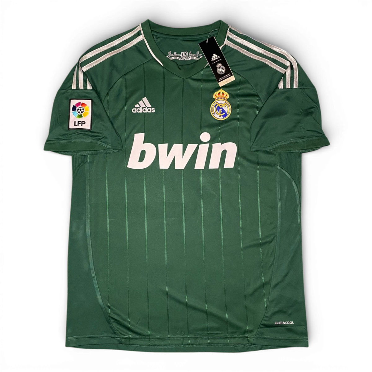Real Madrid third jersey. Season 12/13. Mesut Ozil