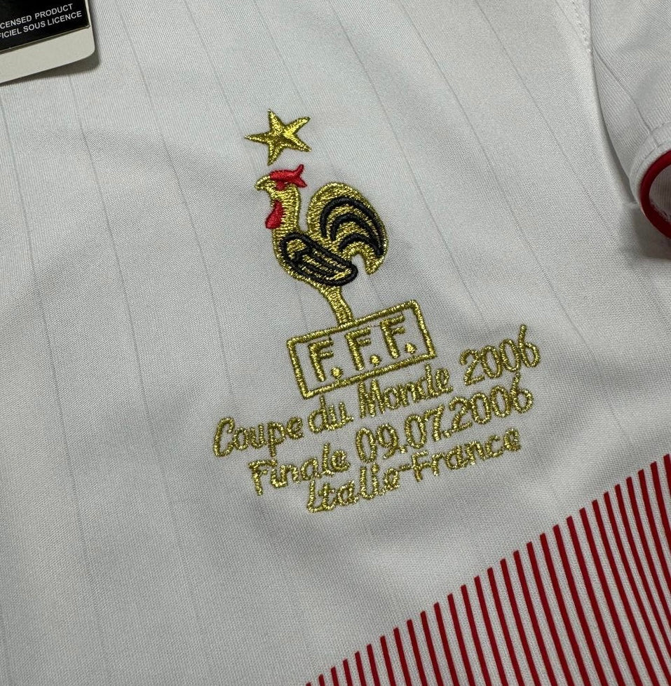 France's away jersey for the 2006 World Cup. Zinedine Zidane.