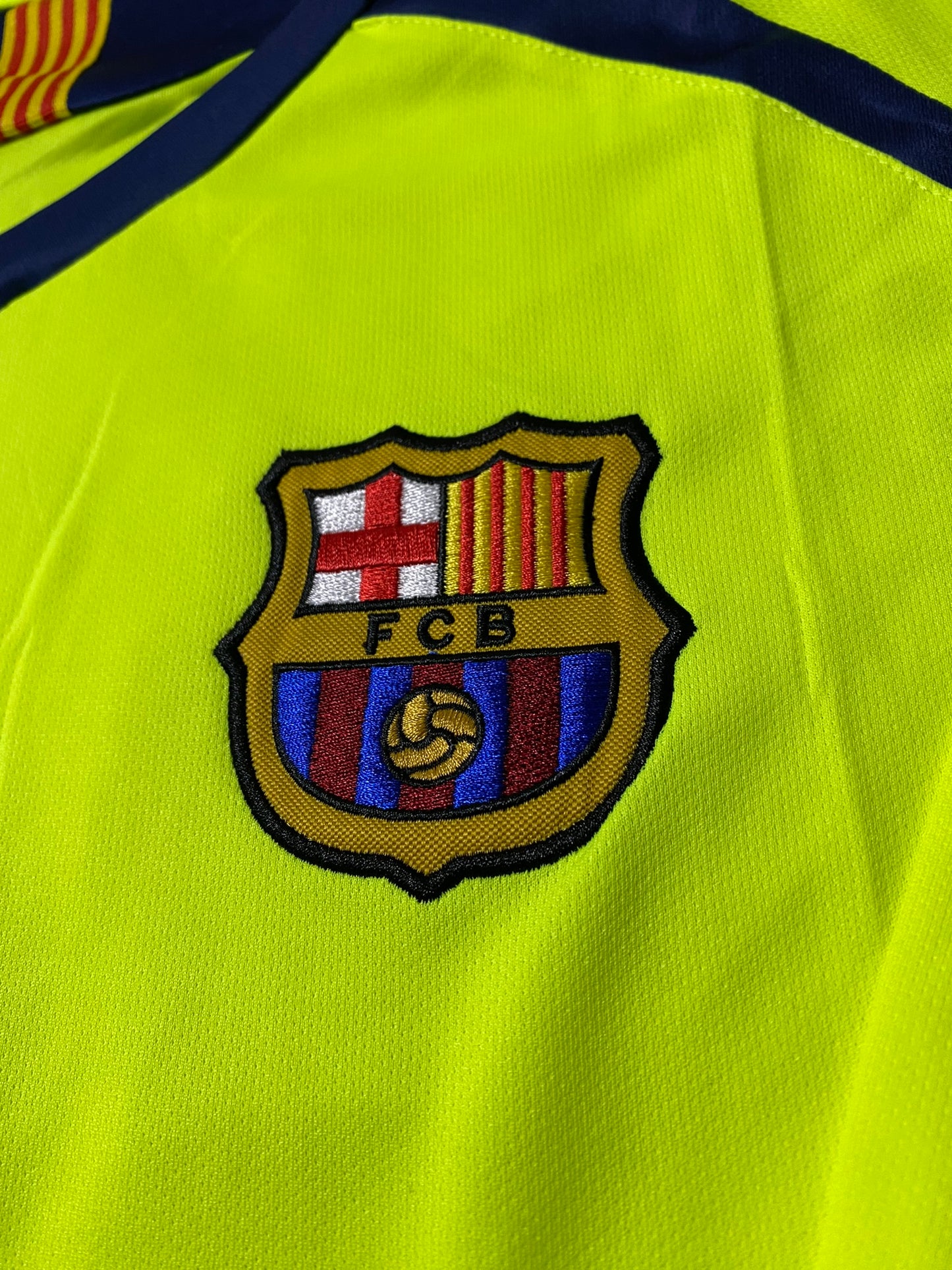 Barcelona's away jersey. Season 05/06. Ronaldinho Gaucho