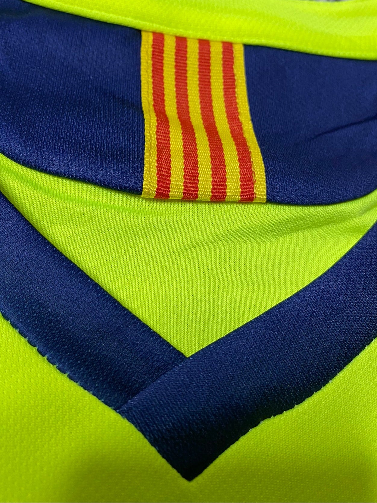 Barcelona's away jersey. Season 05/06. Ronaldinho Gaucho