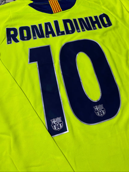 Barcelona's away jersey. Season 05/06. Ronaldinho Gaucho