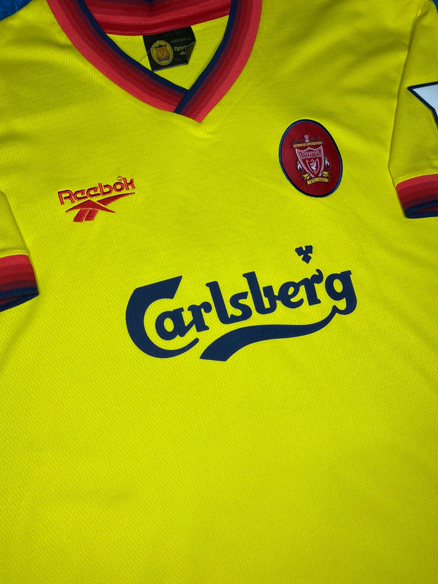 Liverpool away jersey. Season 97/99. Steven Gerrard.