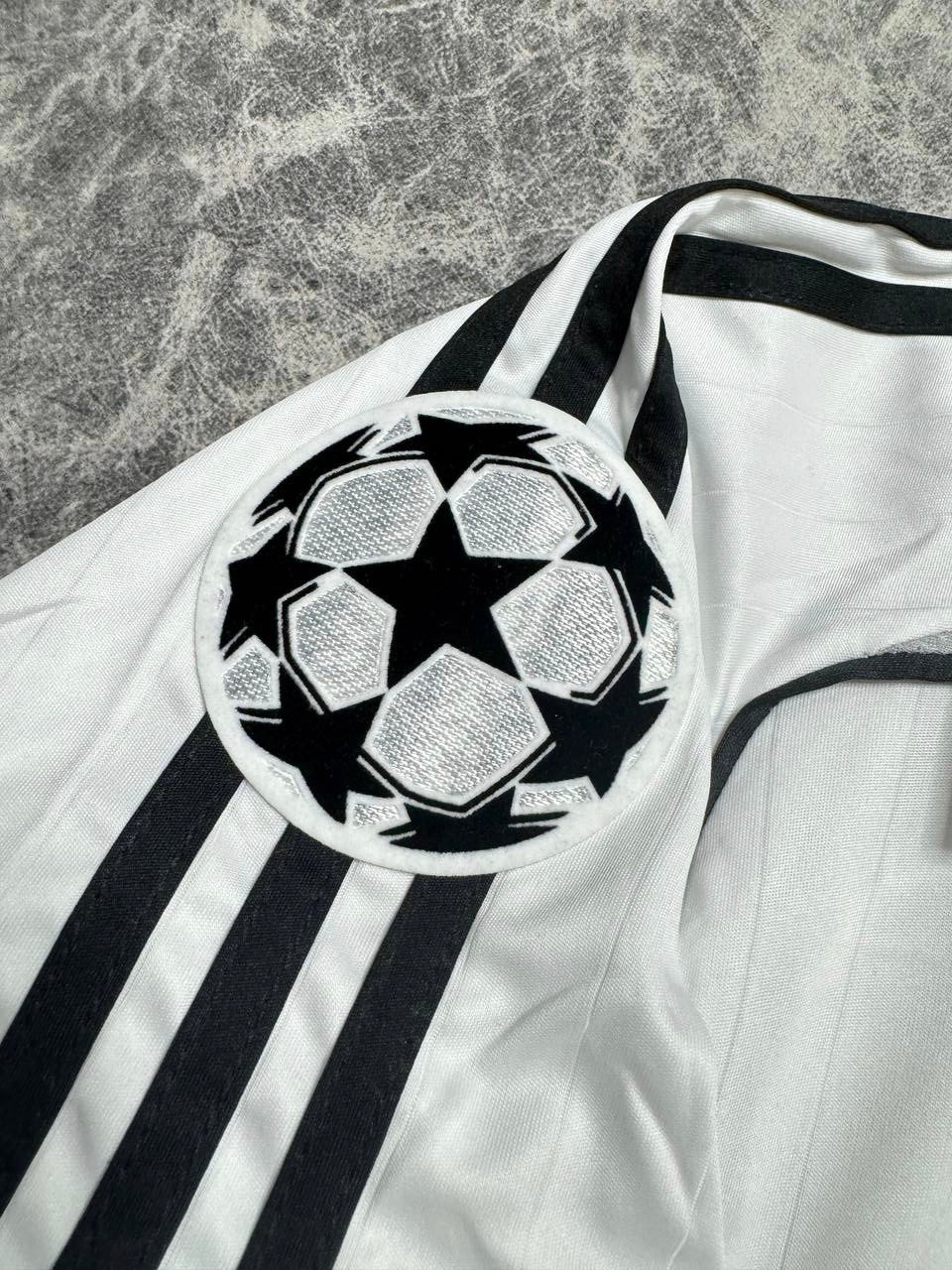 Real Madrid's home jersey. Season 06/07. Robinho Robson de Souza
