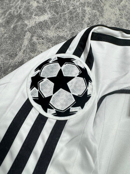 Real Madrid's home jersey. Season 06/07. Robinho Robson de Souza