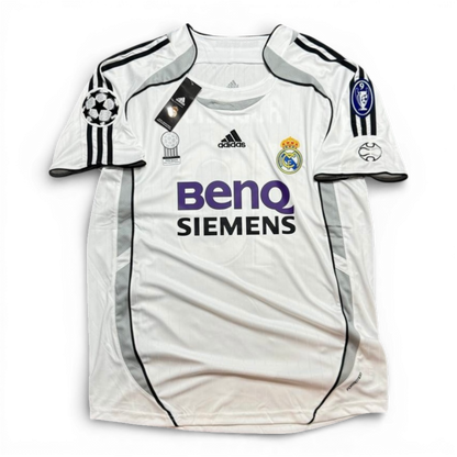 Real Madrid's home jersey. Season 06/07. Robinho Robson de Souza