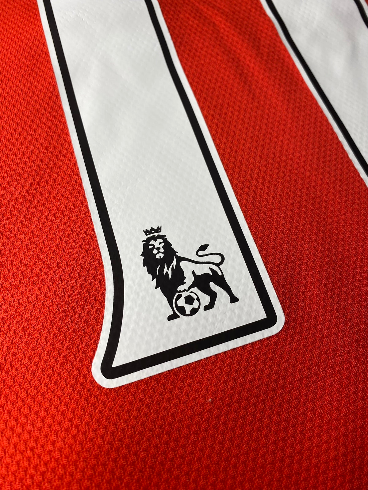 Arsenal's home jersey. Season 12/13. Mesut Ozil.