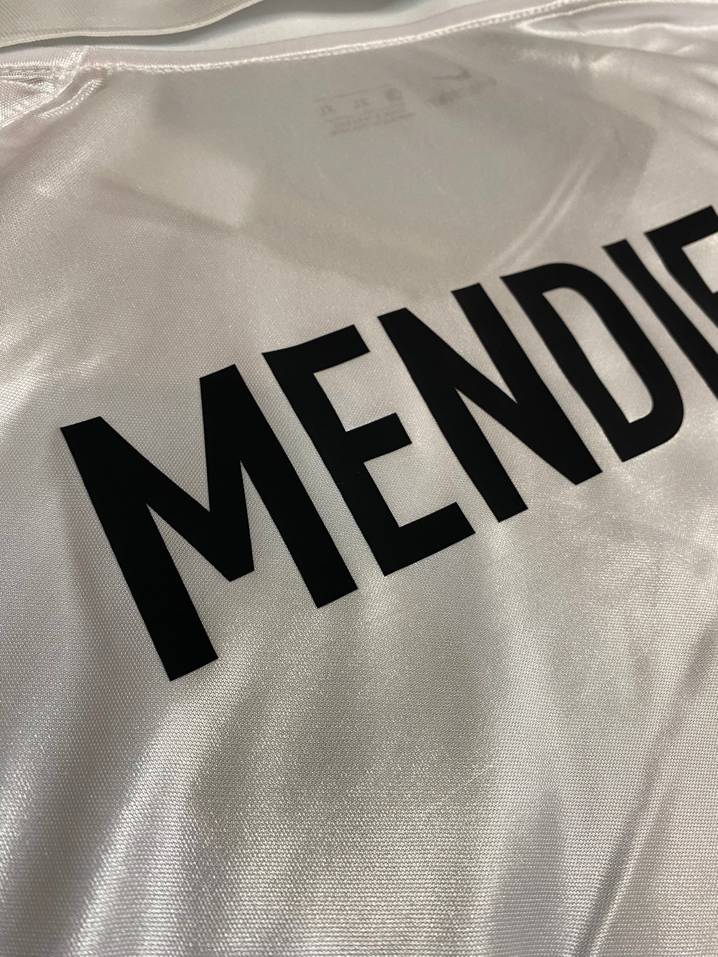 Valencia home jersey. Season 00/01. Gaizka Mendieta.