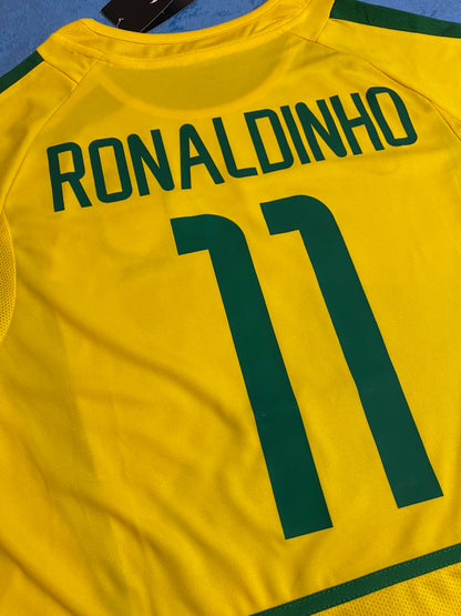 Brazil's home jersey for the 2002 World Cup. Ronaldinho Gaucho