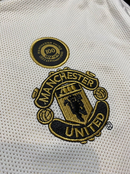 Manchester United reversible jersey commemorating the club's 100th anniversary. Season 01/02. Ruud Van Nistelrooy