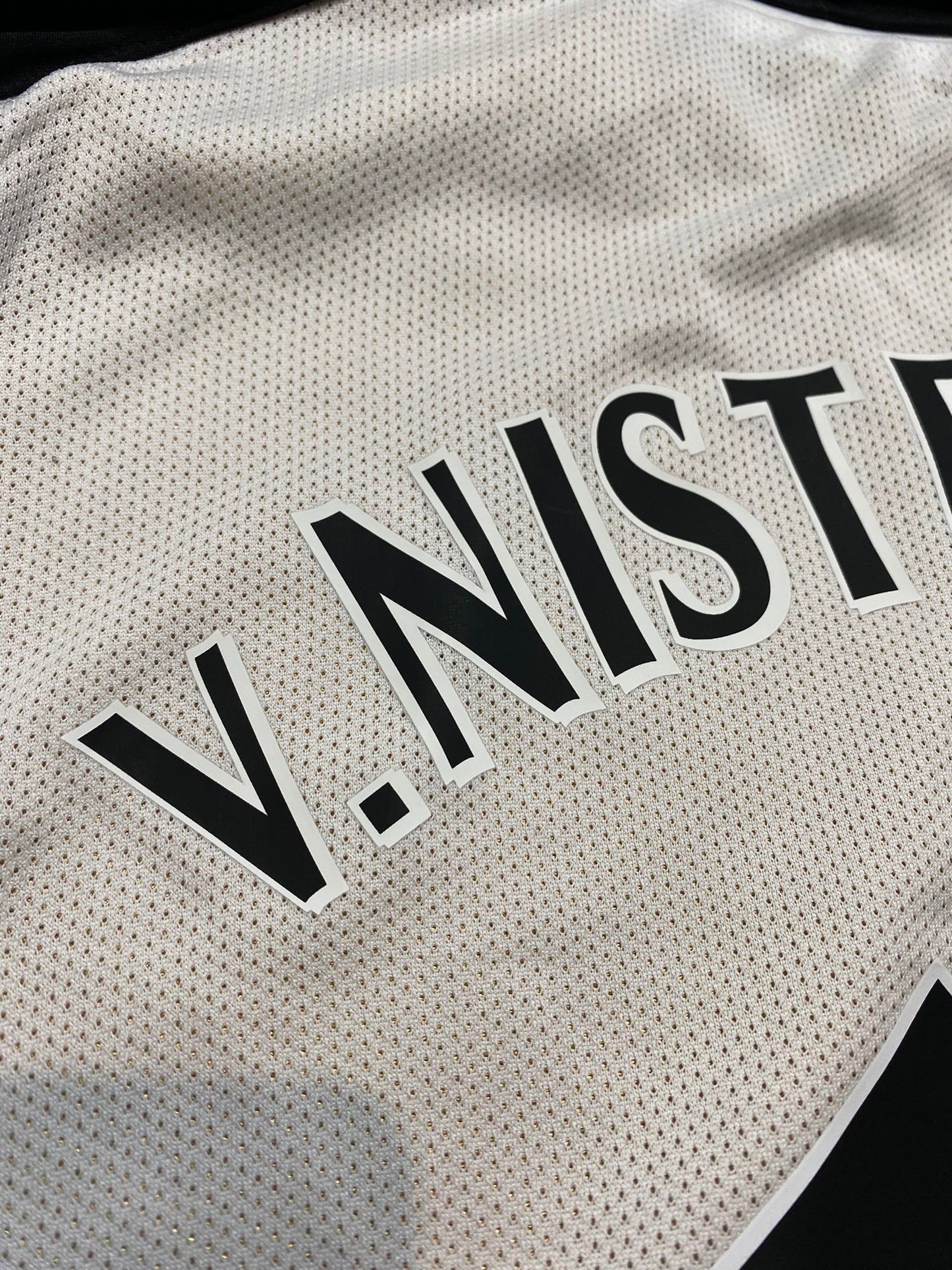 Manchester United reversible jersey commemorating the club's 100th anniversary. Season 01/02. Ruud Van Nistelrooy