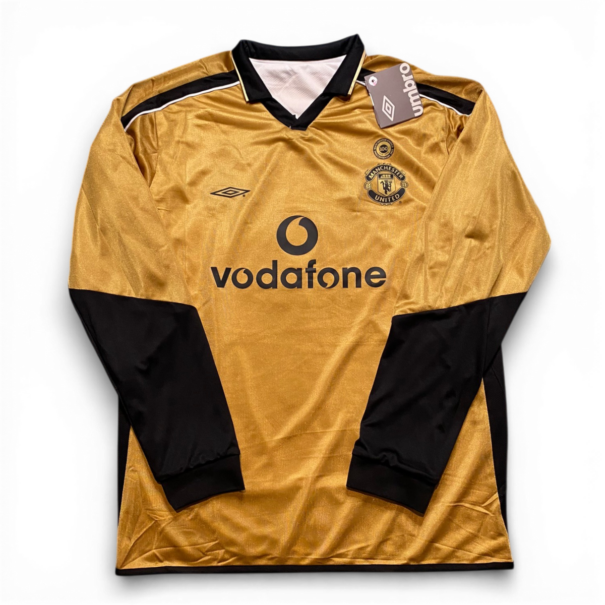 Manchester United reversible jersey commemorating the club's 100th anniversary. Season 01/02. Ruud Van Nistelrooy