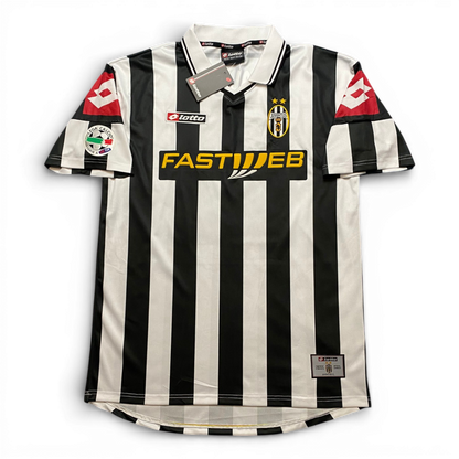 Juventus home jersey. Season 01/02. Edgar Davids