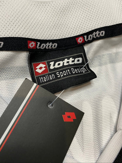 Juventus home jersey. Season 01/02. Edgar Davids