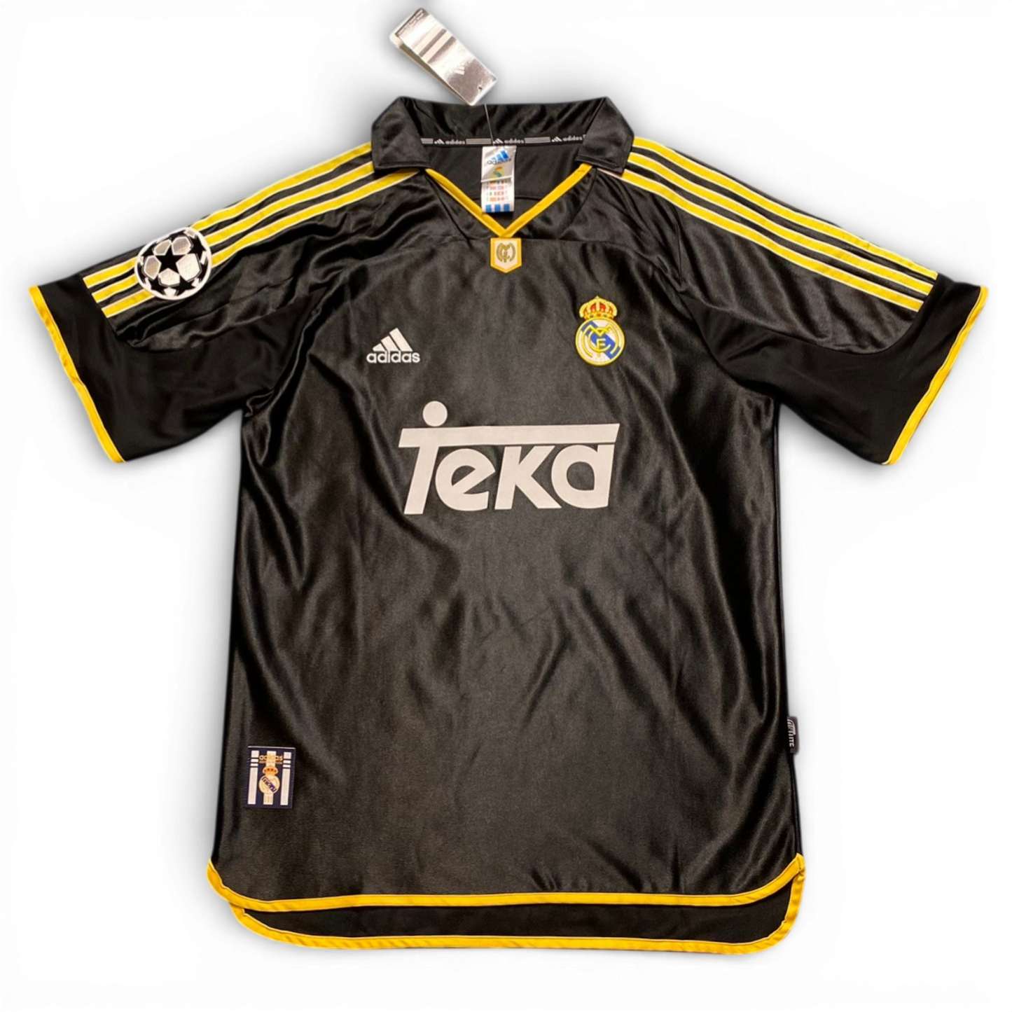 Real Madrid's away jersey. Season 99/00. Fernando Redondo