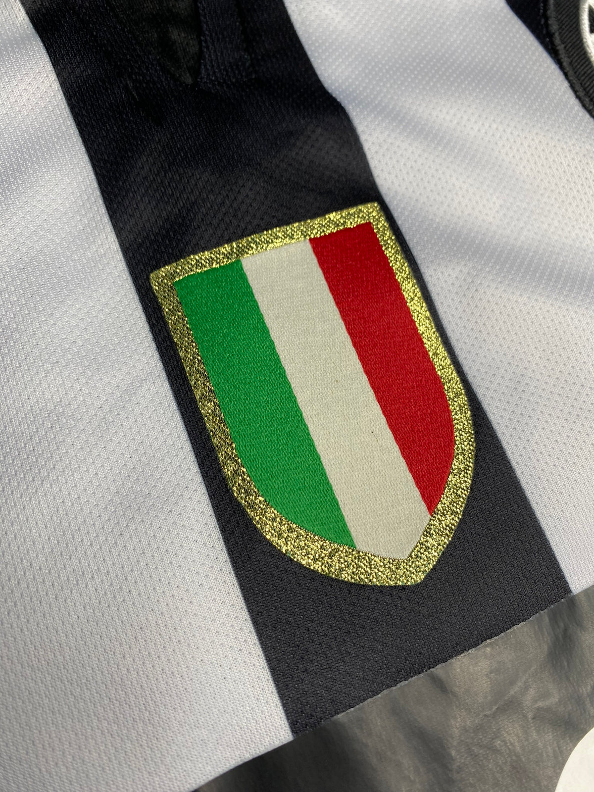 Juventus home jersey. Season 14/15. Andrea Pirlo.