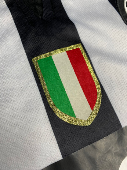 Juventus home jersey. Season 14/15. Andrea Pirlo.