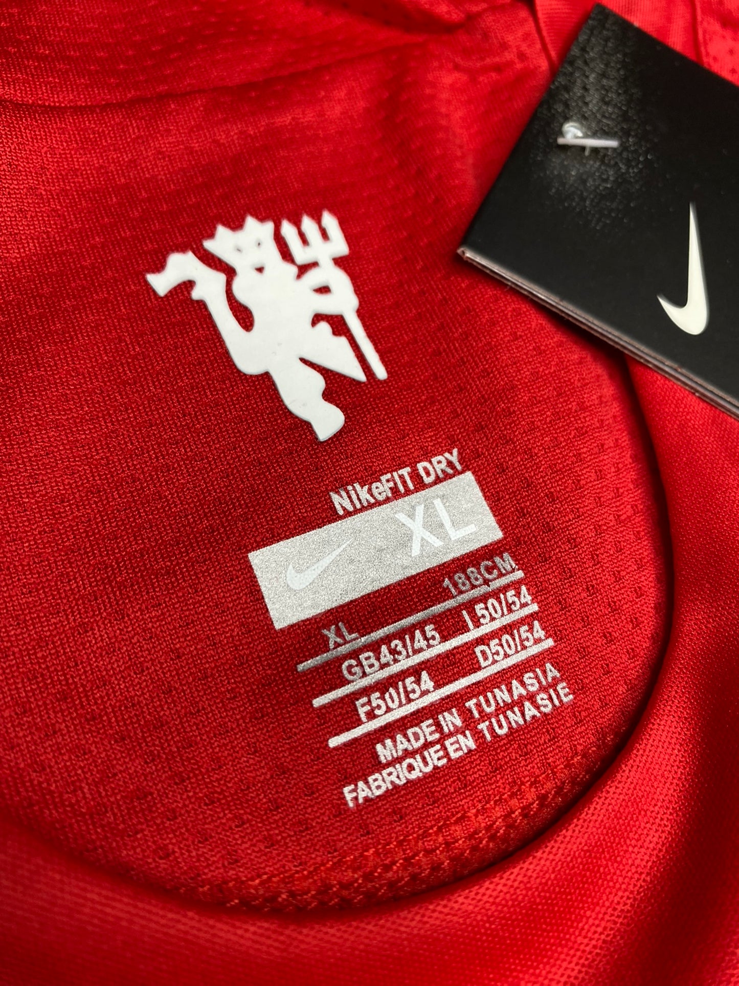 Manchester United's home jersey. Season 07/08. Luís Nani