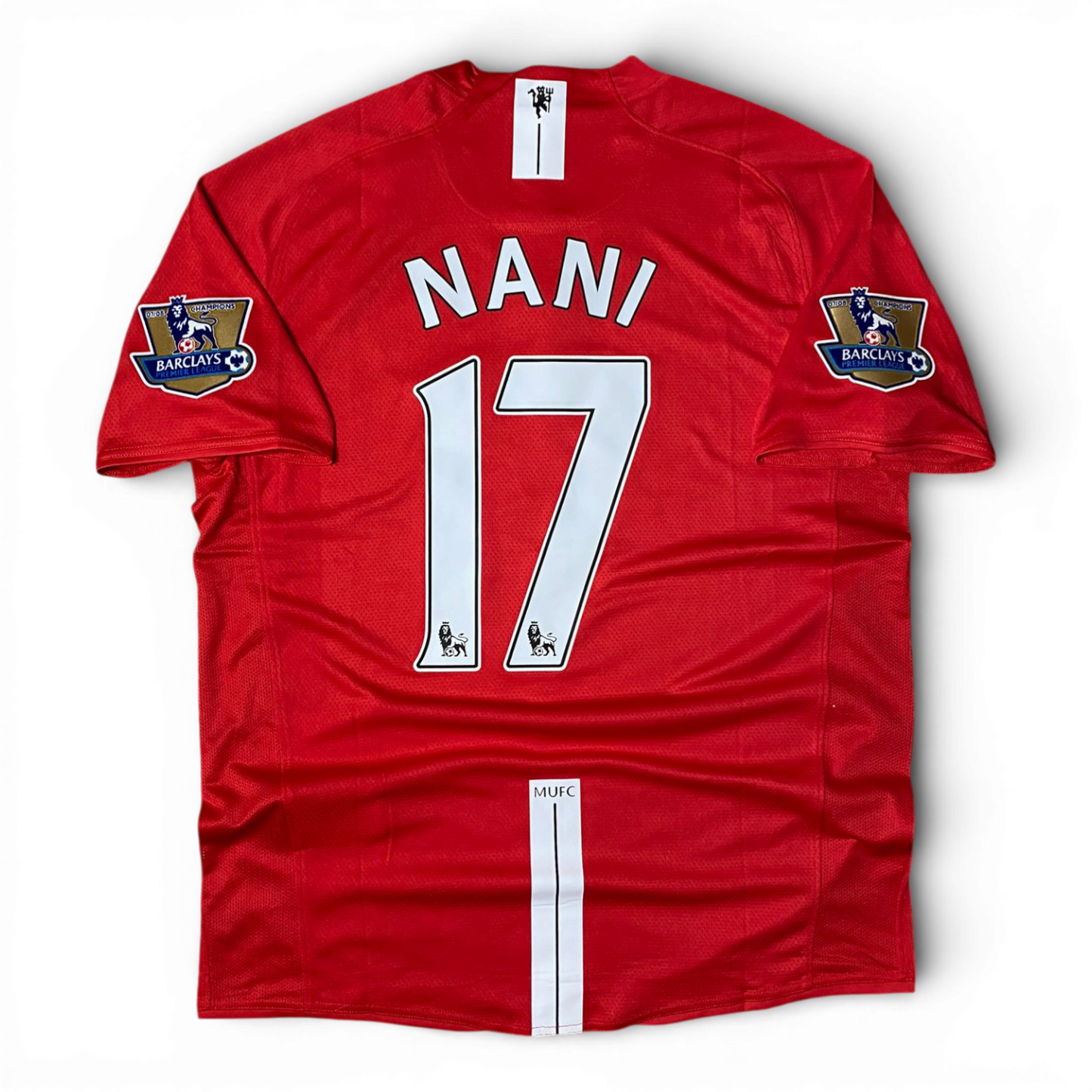 Manchester United's home jersey. Season 07/08. Luís Nani