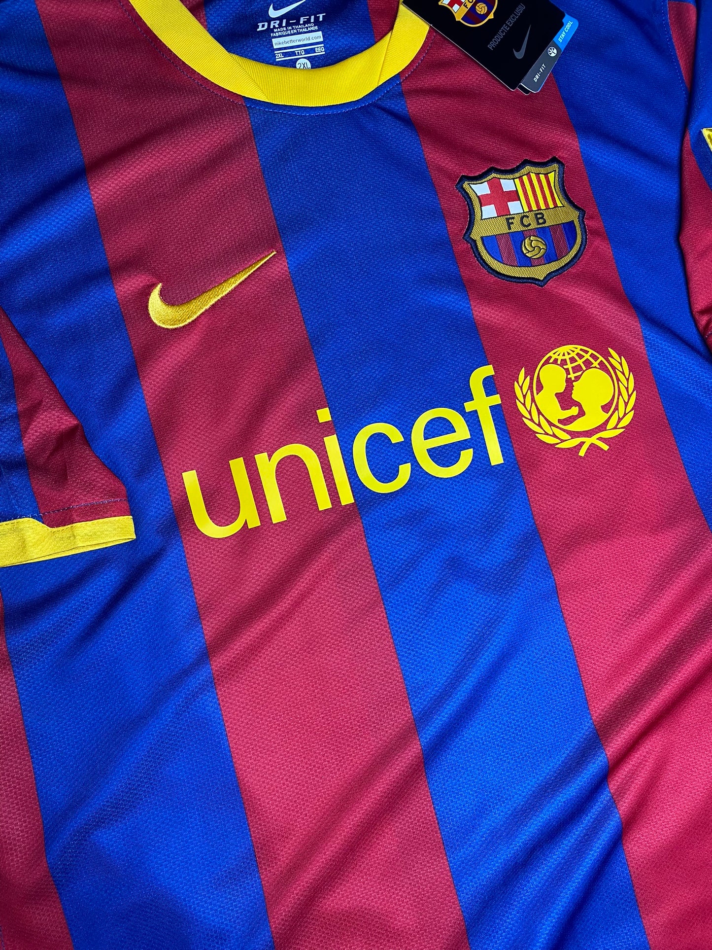 Barcelona home jersey. Season 10/11. Carles Puyol